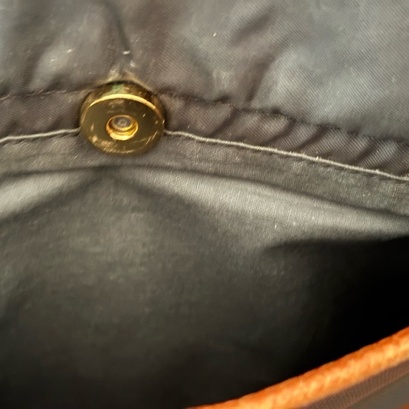 Bottega Veneta Crossbody. Flap Lock Closure. Purchased from JEBWA. - Picture 8 of 9